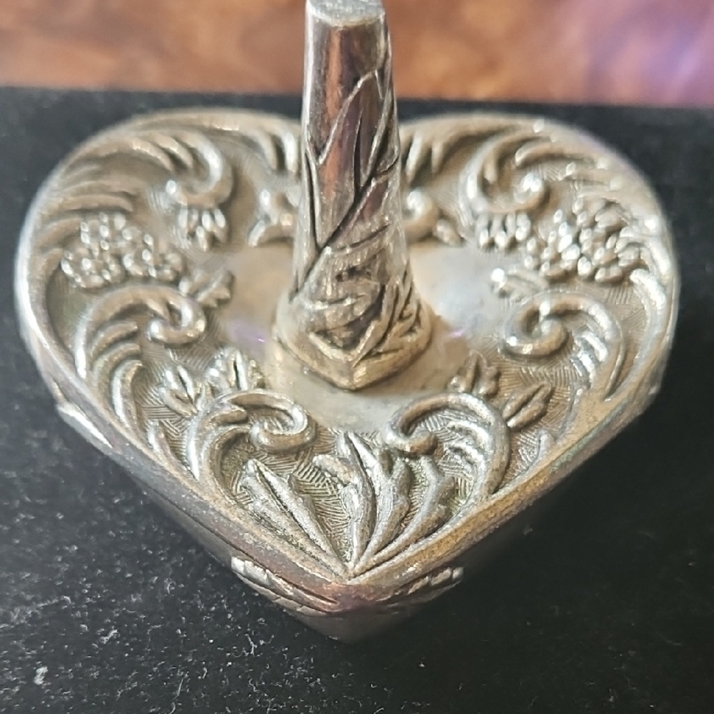 Godinger Silver Floral Heart Ring Holder